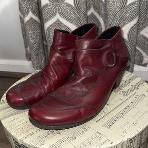 Remonte Burgundy Leather Heeled Ankle Booties